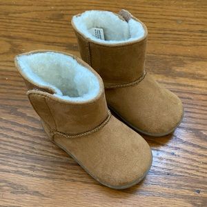 🌺5/$25 Brown Infant Faux Shearling Boots